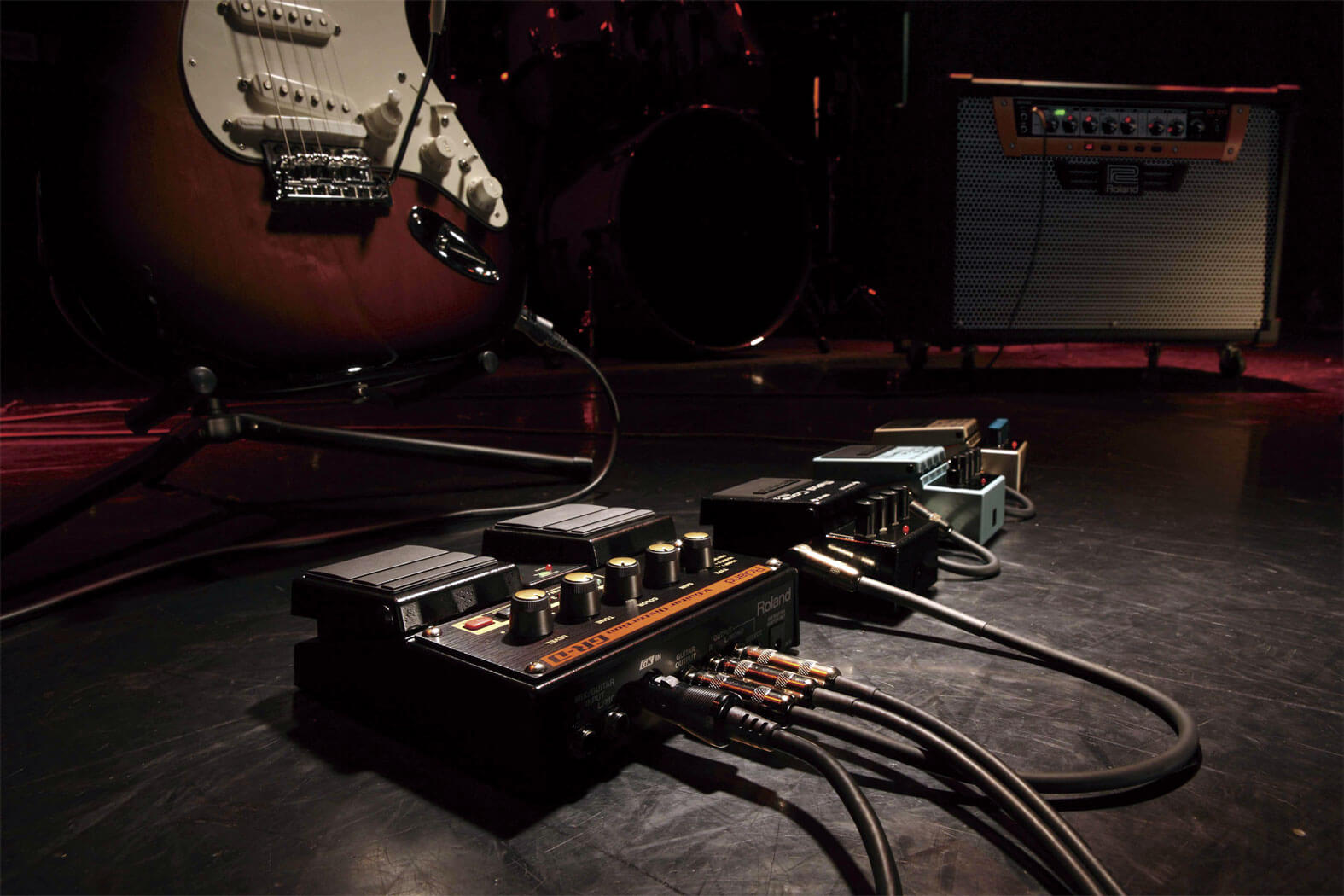 Roland GR-D V-Guitar Distortion Pedal 2